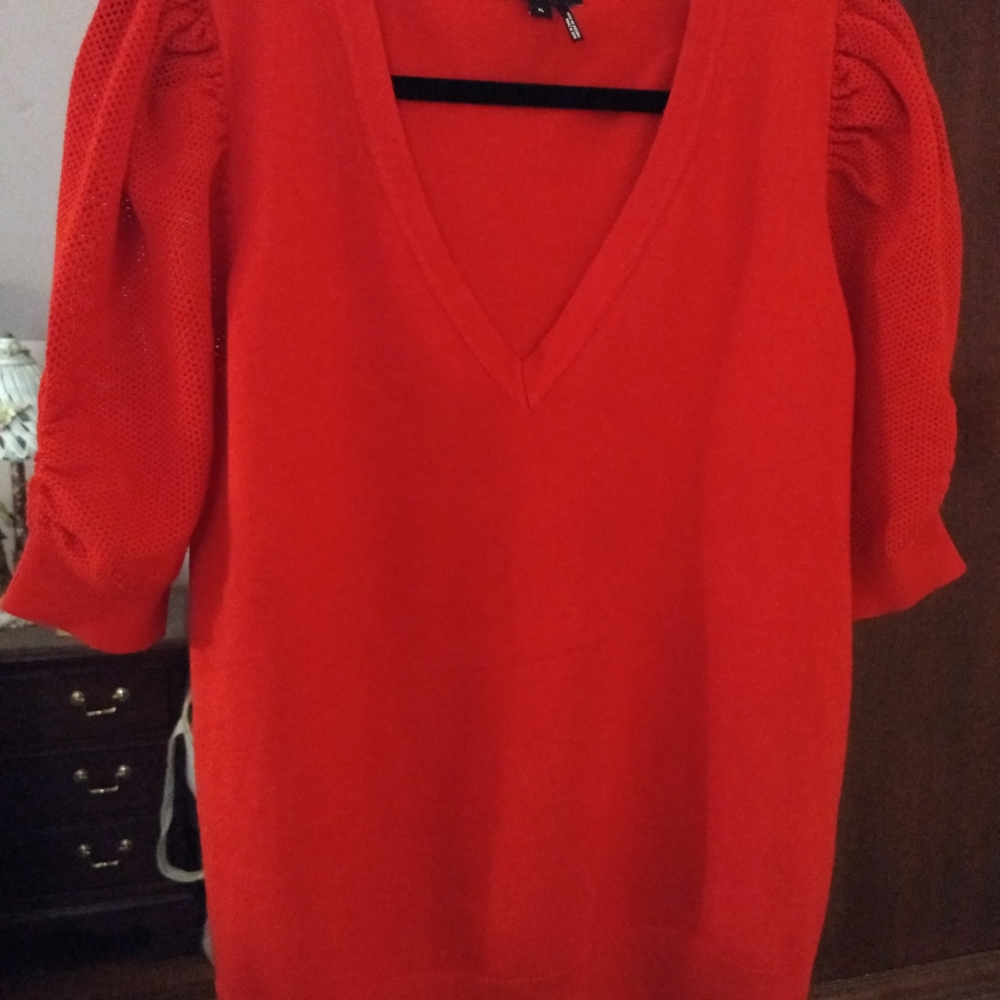 Pretty Designer Red V-Neck Sweater Top